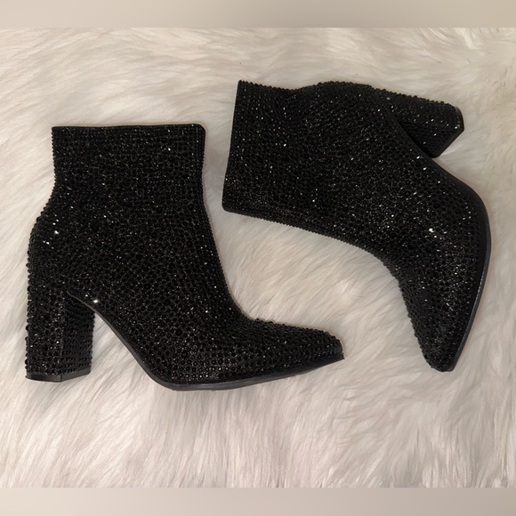 Women Rhinestone Block Chunky Heel Ankle Bootie - Picture 5 of 7
